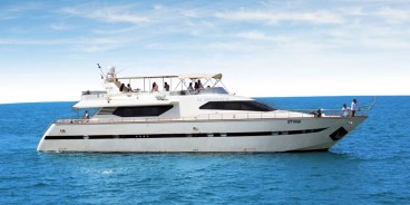 85 Feet Luxury Yacht